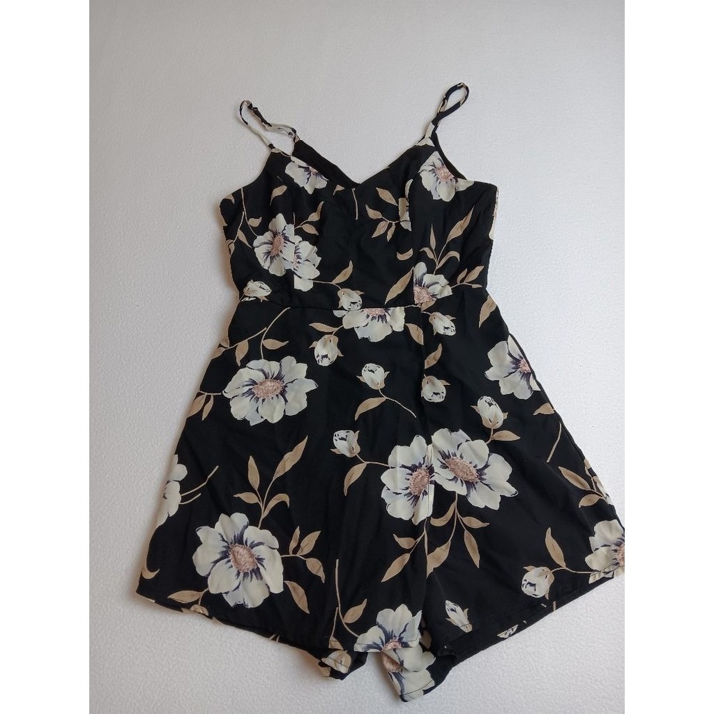 Lulus Black Floral Romper XS Spaghetti Strap V-Neck Summer Playsuit